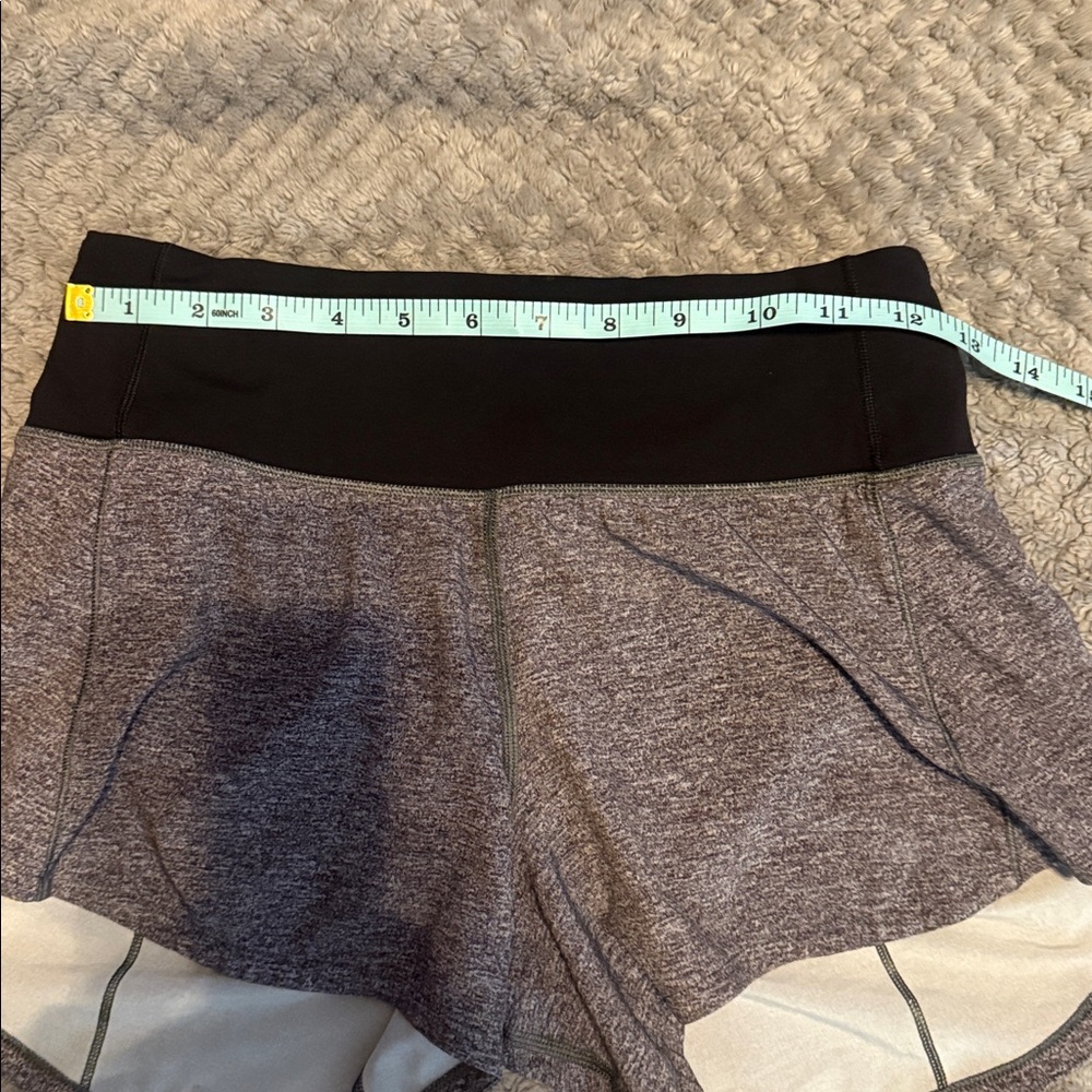 Lululemon Speed Up Low-Rise Lined Shorts 2.5". Heather Gray & Black Size 2 - Picture 9 of 10